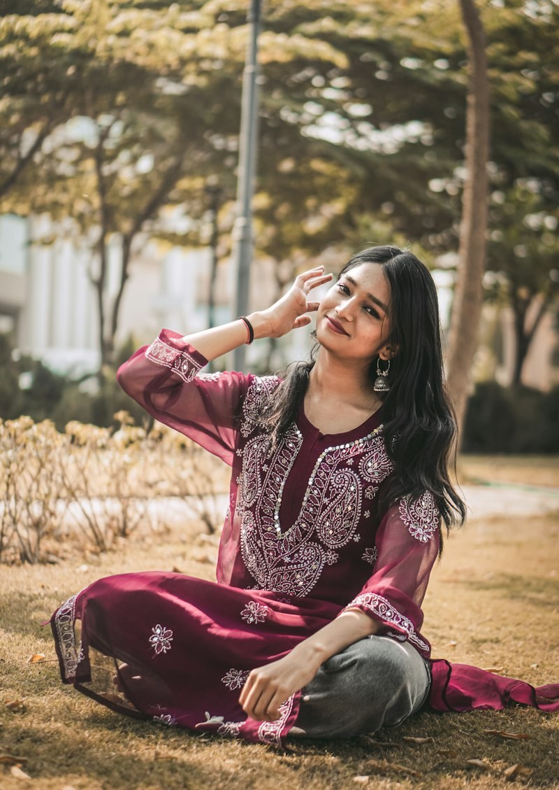 Guldasta 3 Piece Embroidered Lawn Suit