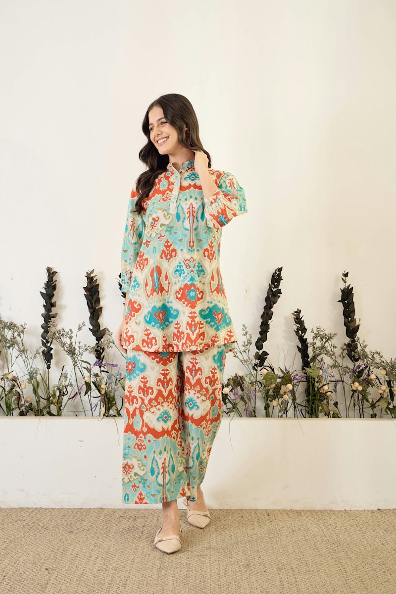 Sada Straight Kurta 3 Piece Printed Lawn Suit in Aasmani
